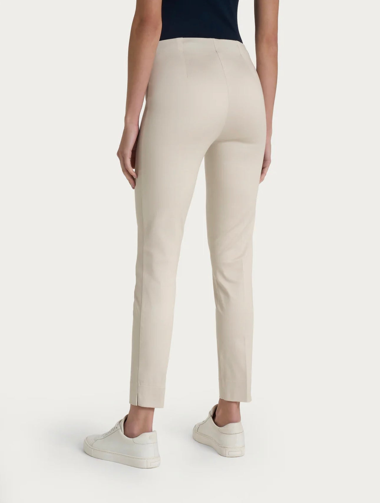 Pantalone Ragno capri con spacchetti in Satin Power