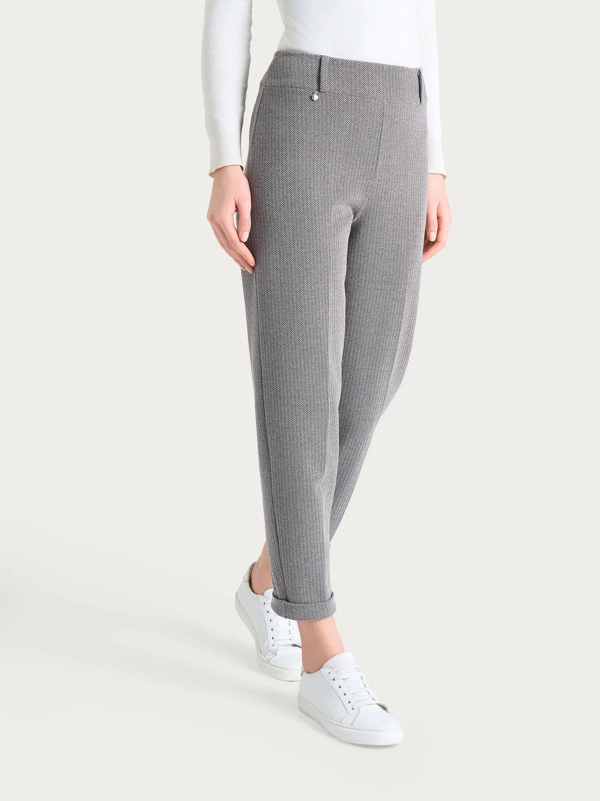 Pantalone Ragno a carota con fantasia a spina di pesce in Eco Jacquard art: DR83PF