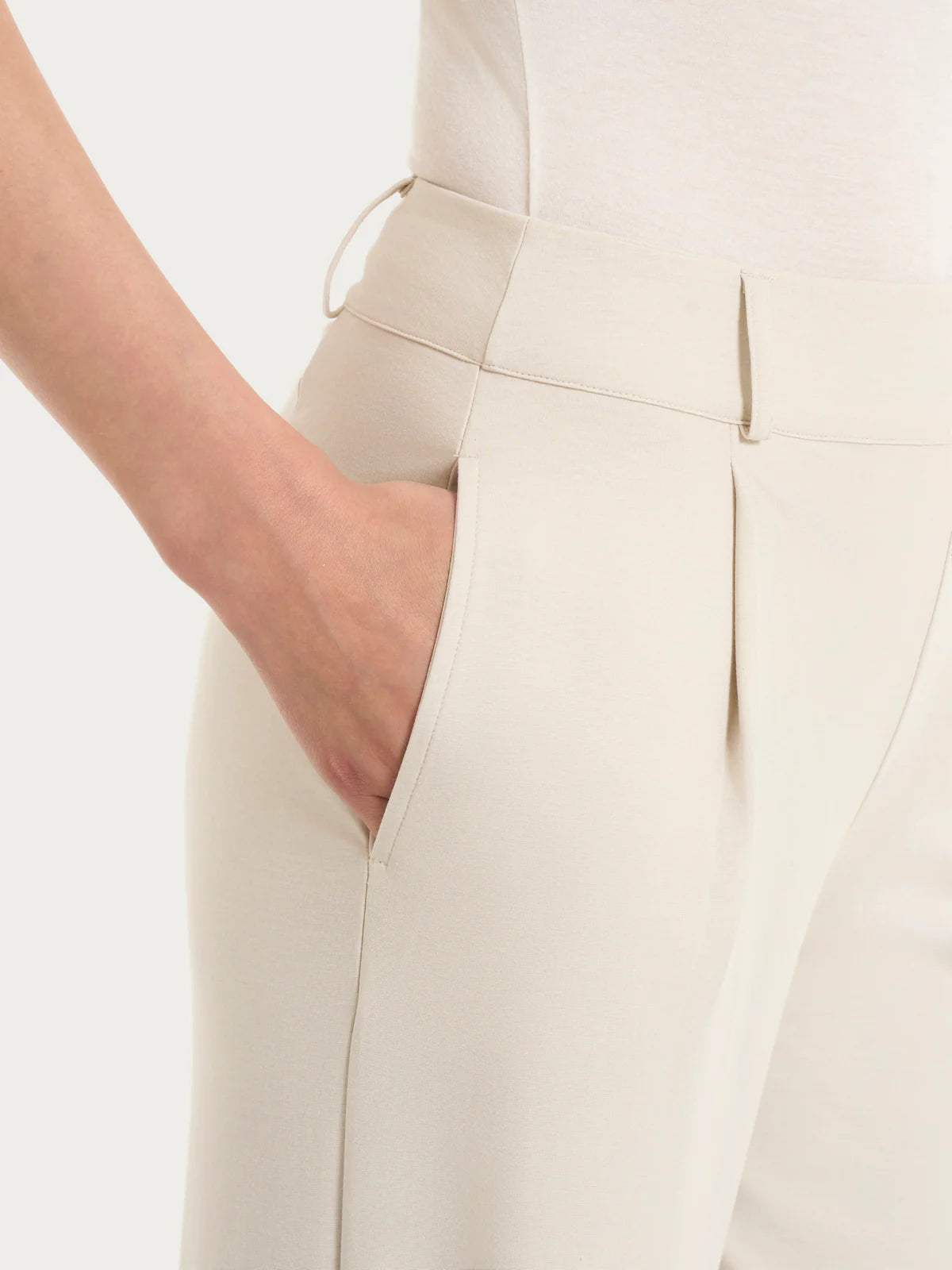 Pantalone Ragno a carota con tasche in Compact Light