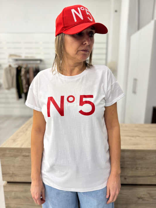 T-Shirt stampa n 5 con berretto Art. 25M7206 Tensione in