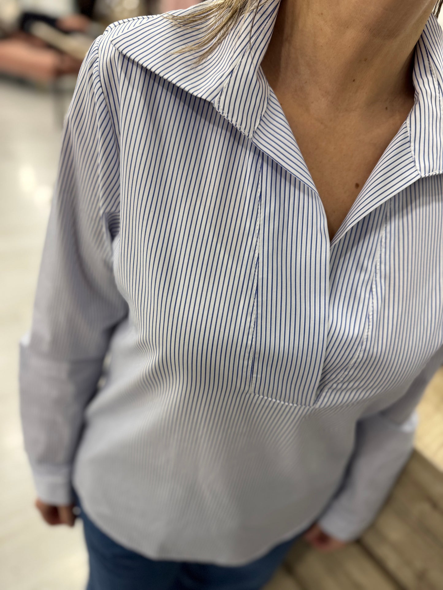 Camicia bacchettata scollo V