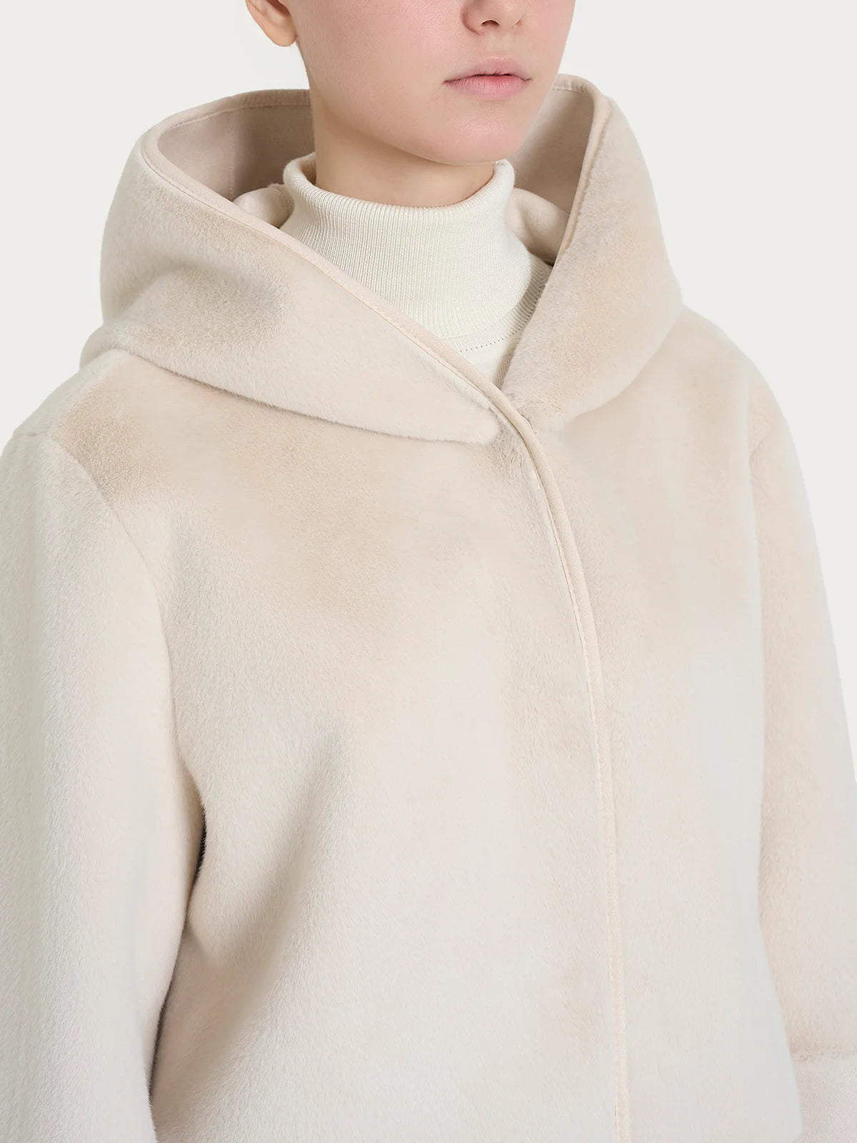 Giacca Ragno con cappuccio double-face in Vegan Shearling art.DQ48KU