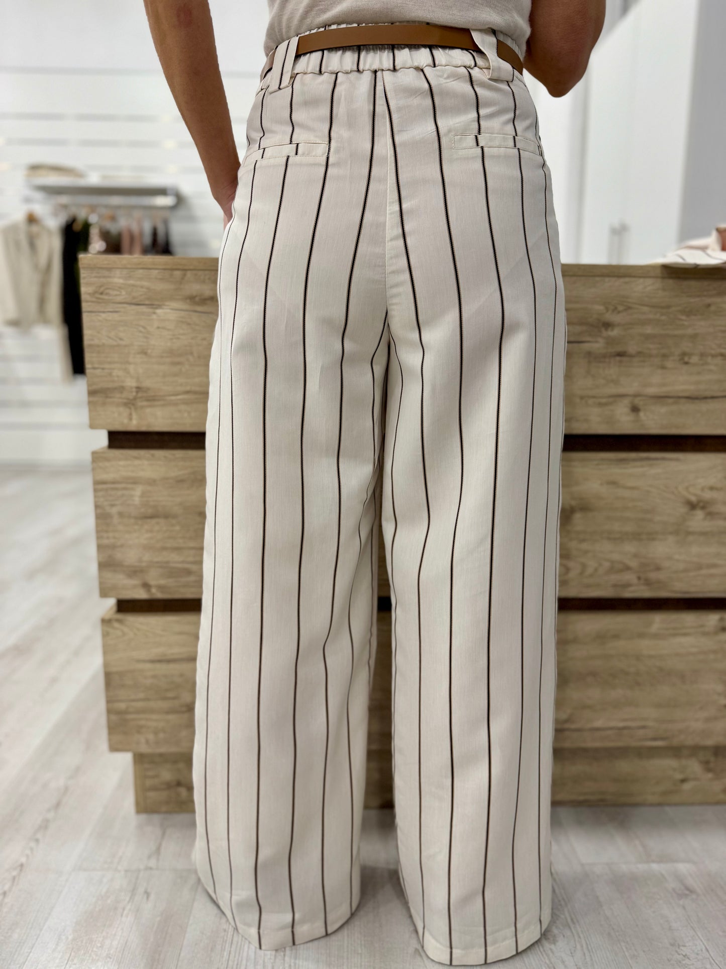 Pantalone palazzo rigato con cinta Art. 25P7299