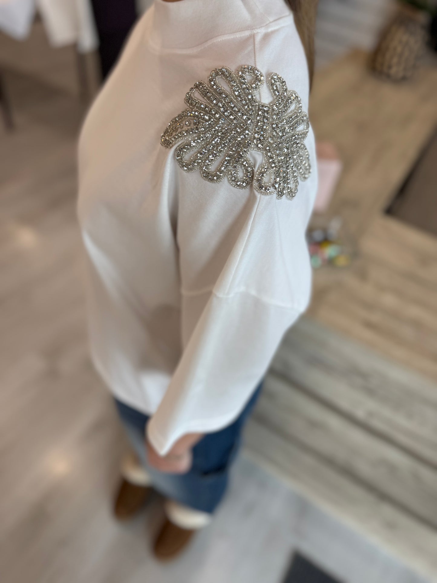 T-shirt over con strass