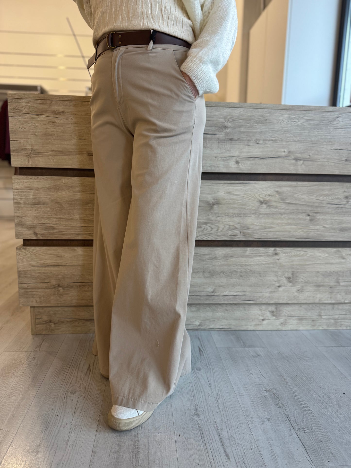 Pantaloni palazzo art. DD201