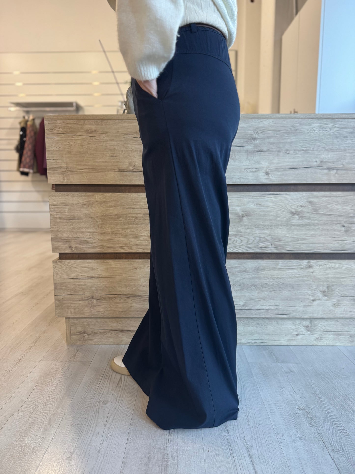 Pantaloni palazzo art. DD201