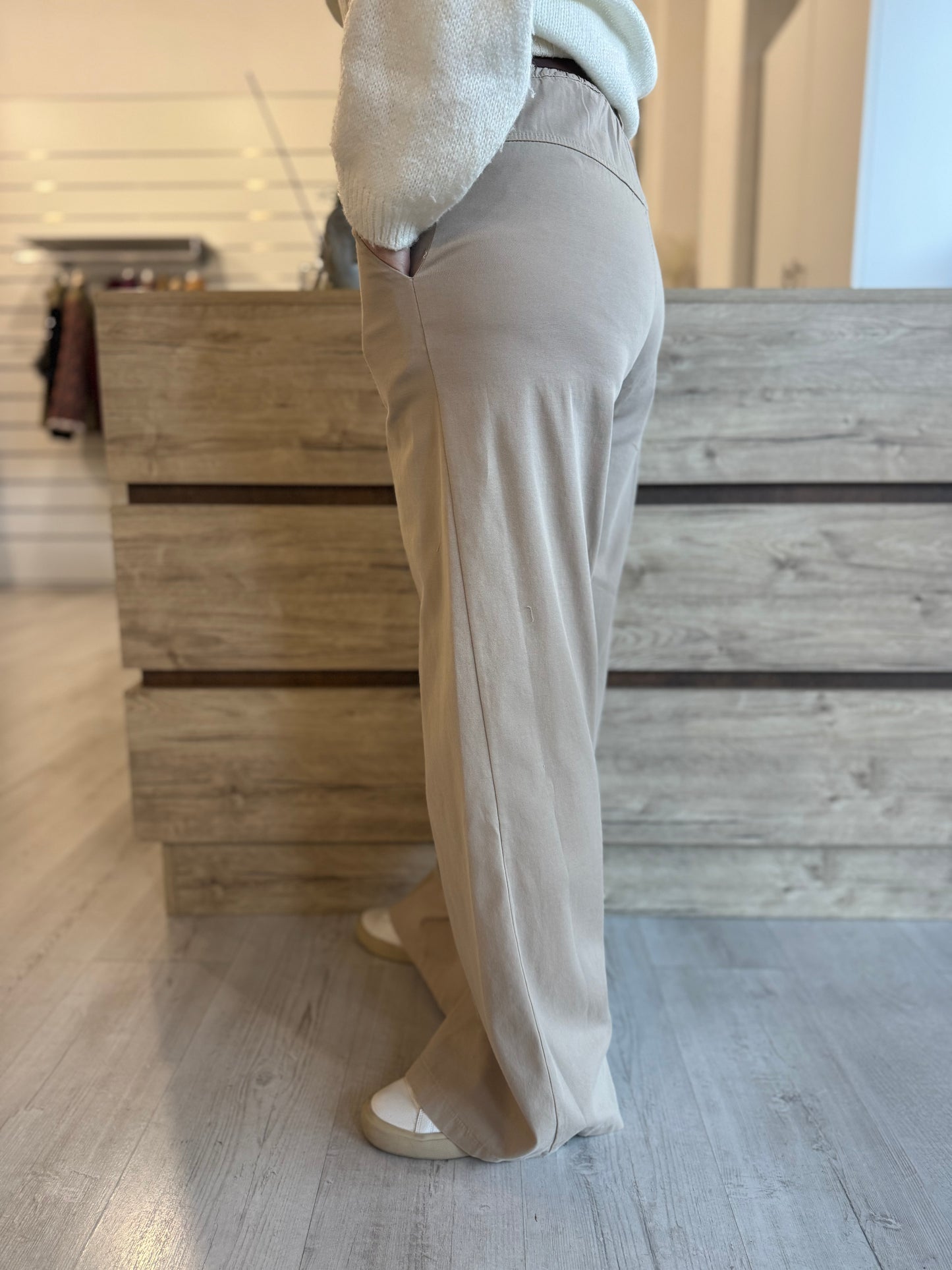 Pantaloni palazzo art. DD201