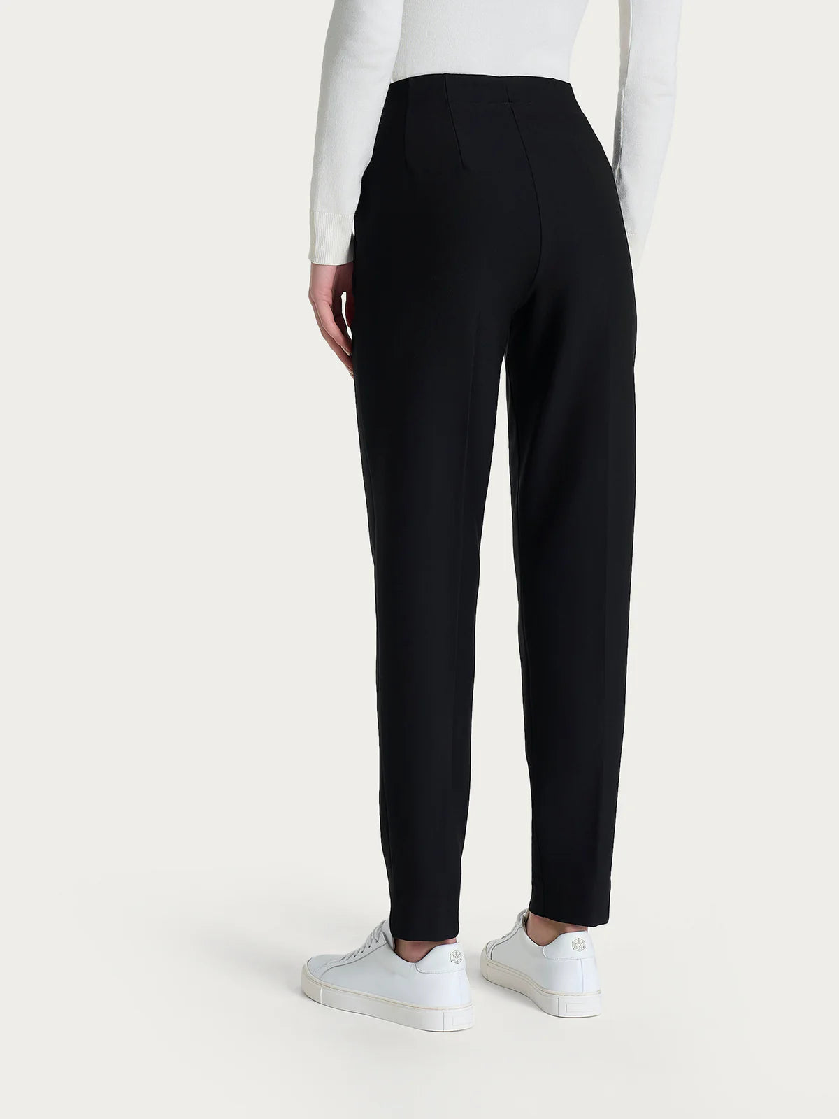 Pantalone Ragno a carota con tasche in tessuto Compact art. DO32PS