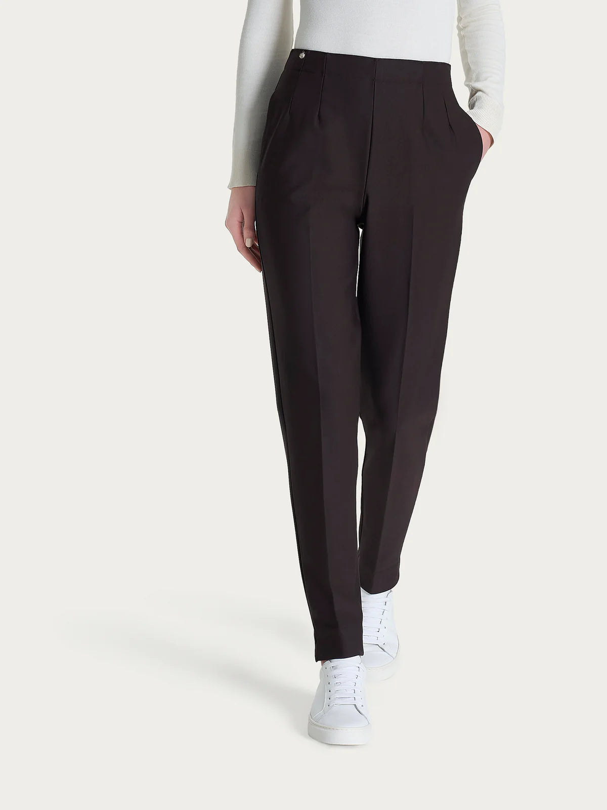 Pantalone Ragno a carota con tasche in tessuto Compact art. DO32PS