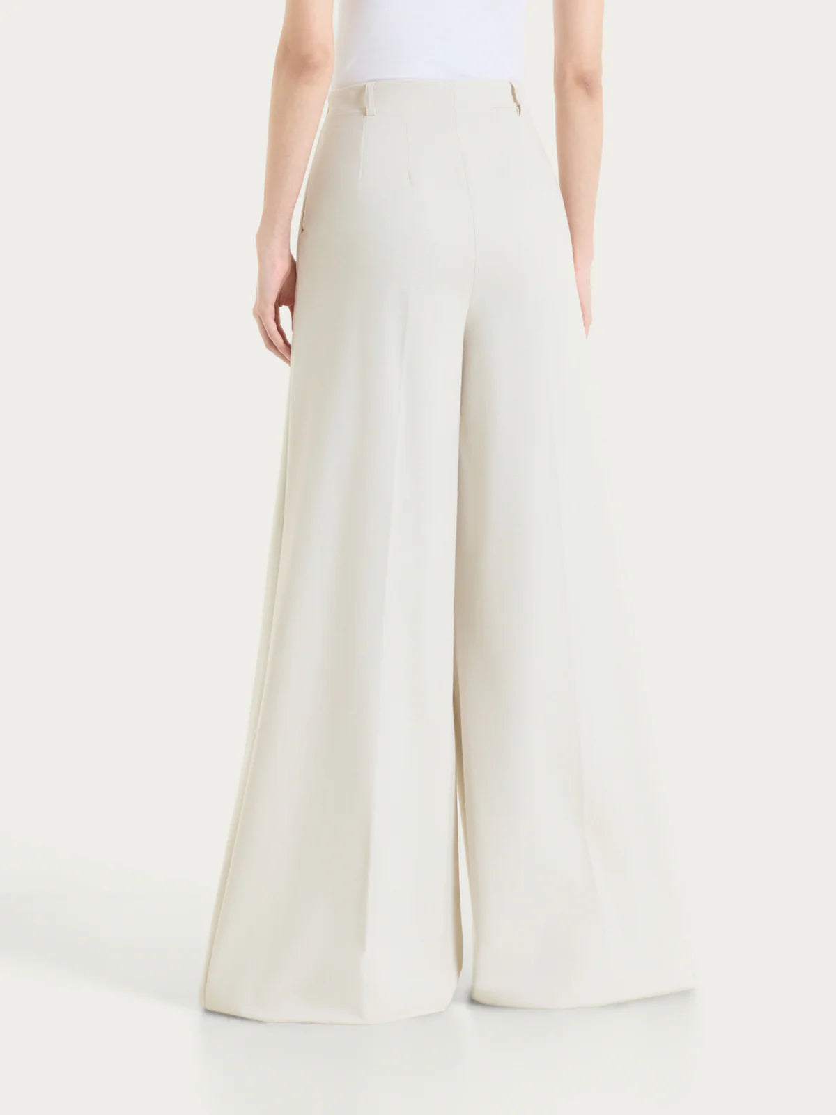 Pantalone Ragno lungo a palazzo con tasche e pinces in Compact Light PE26 art.DS82PA