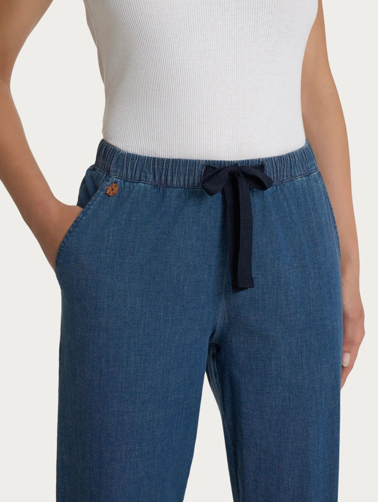 Jeans Ragno jogger con tasche in Super Light Denim