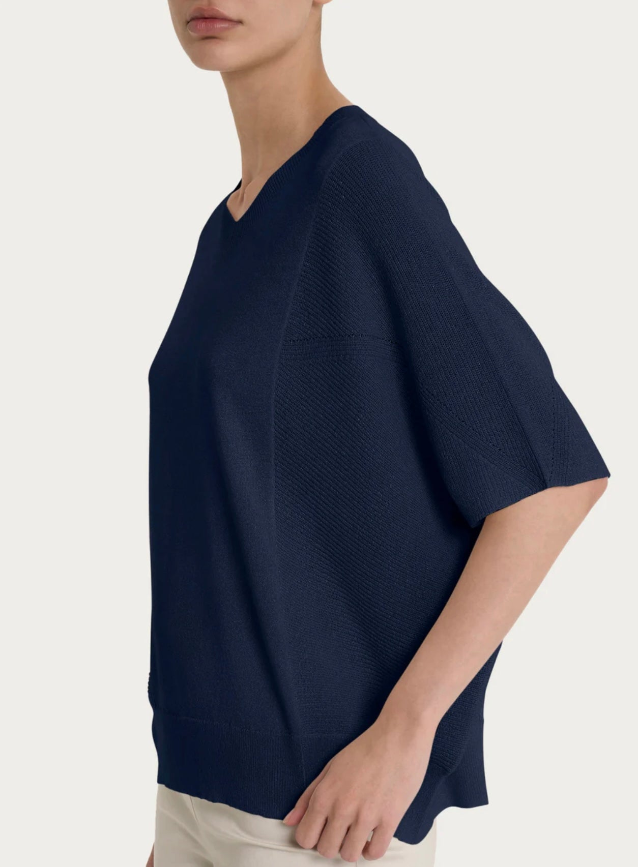 Maglia Ragno con scollo a V in Crêpe Lurex